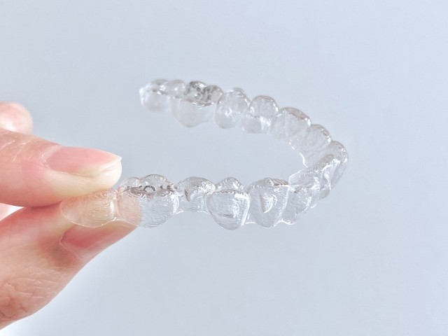 矯正用のマウスピースとホワイトニング用トレーの違い