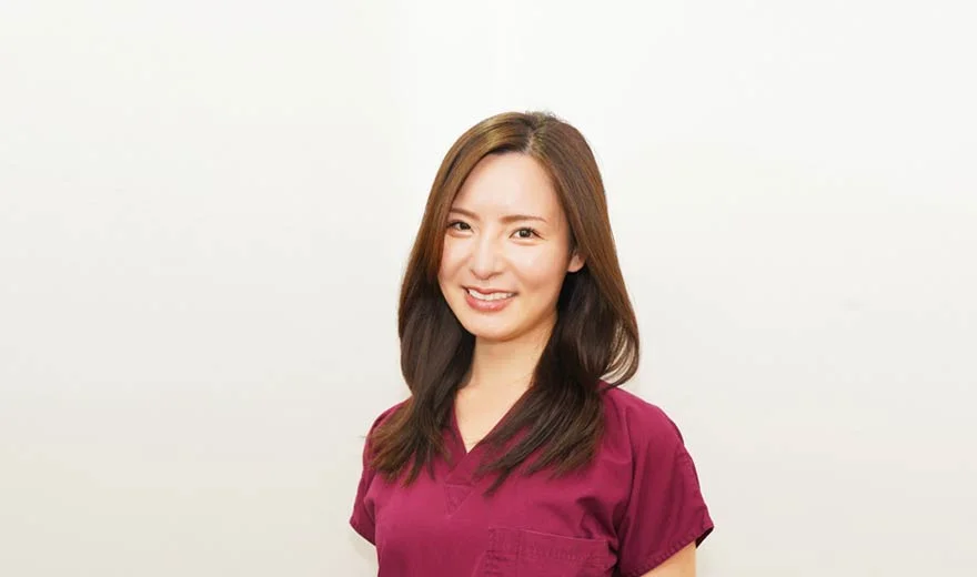 歯科医師/石川　莉里子