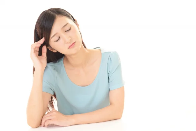 インビザラインで頭痛が起こる？原因と正しい対処法を解説