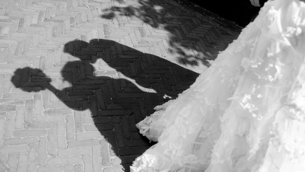 マウスピース矯正は結婚式や入学式に間に合う？